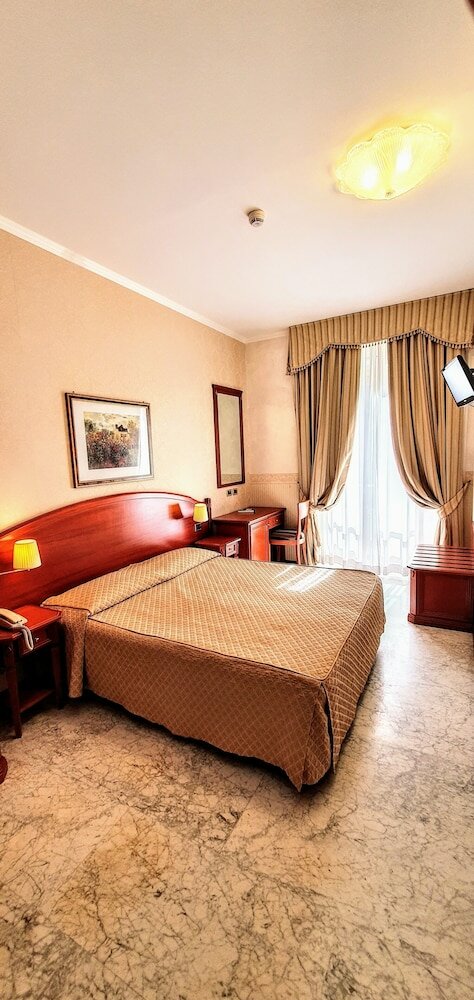 Фото Hotel Orazia