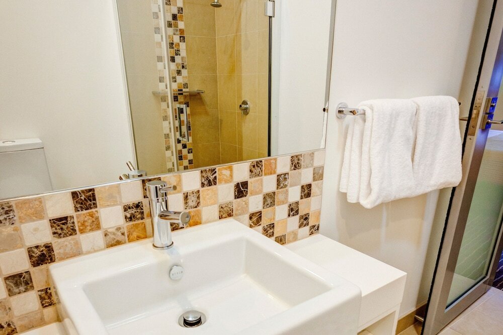 Фото Mantra Charles Hotel Launceston