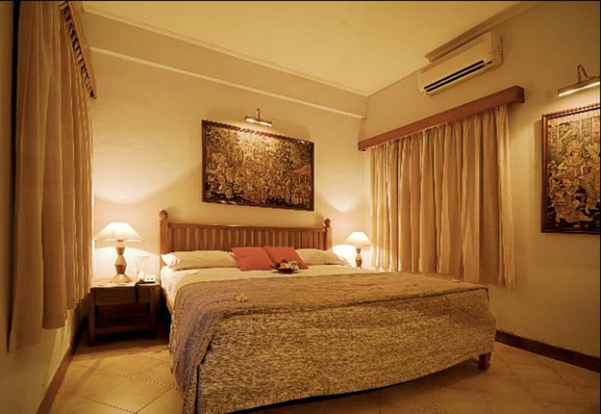 Фото Puri Mesari Suites