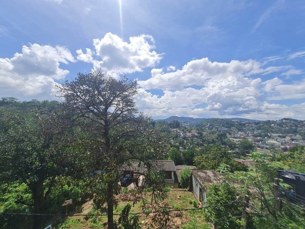 Фото Sunny Hill Residence, Kandy