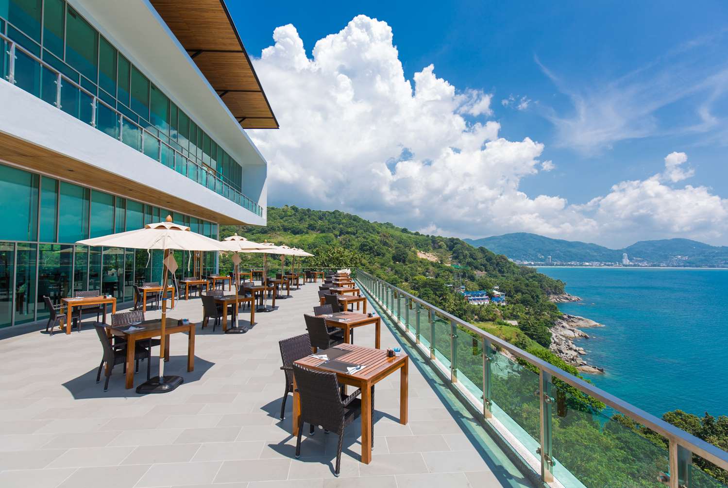 Фото Wyndham Grand Phuket Kalim Bay