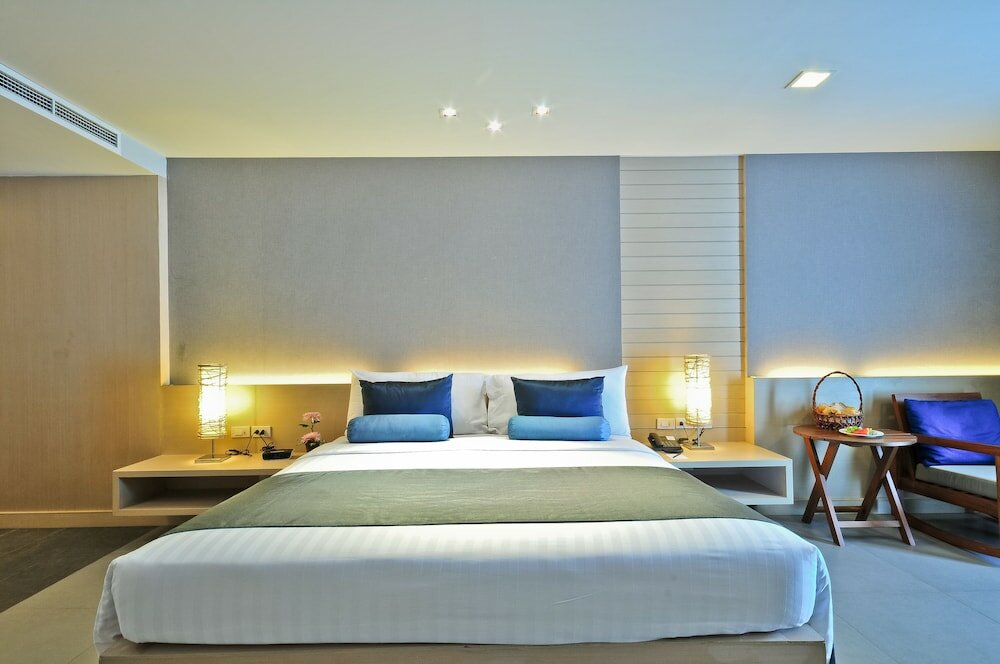 Фото  Ashlee Heights Patong Hotel 