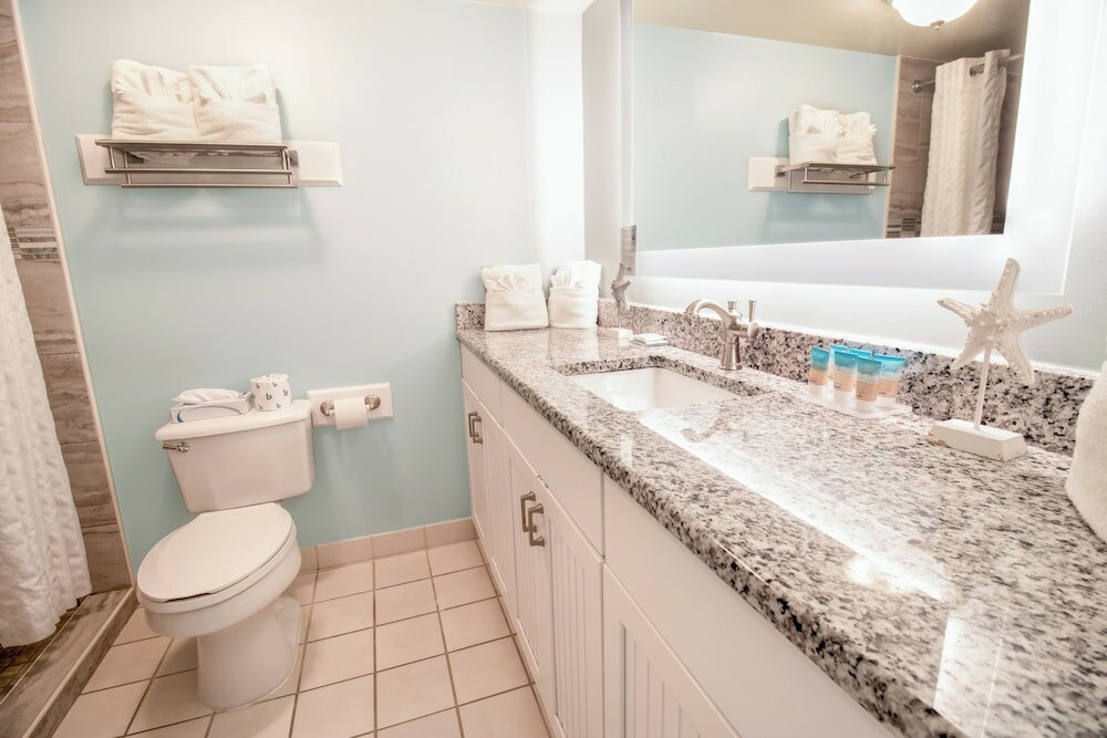 Фото The Oceanfront Litchfield Inn