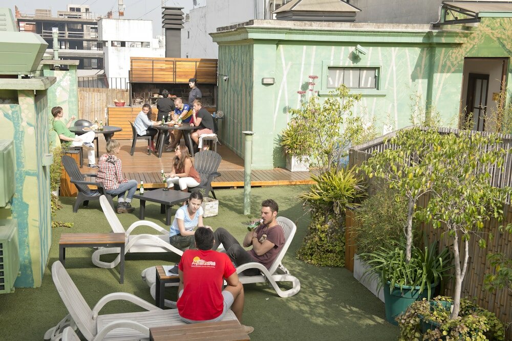 Фото Milhouse Avenue