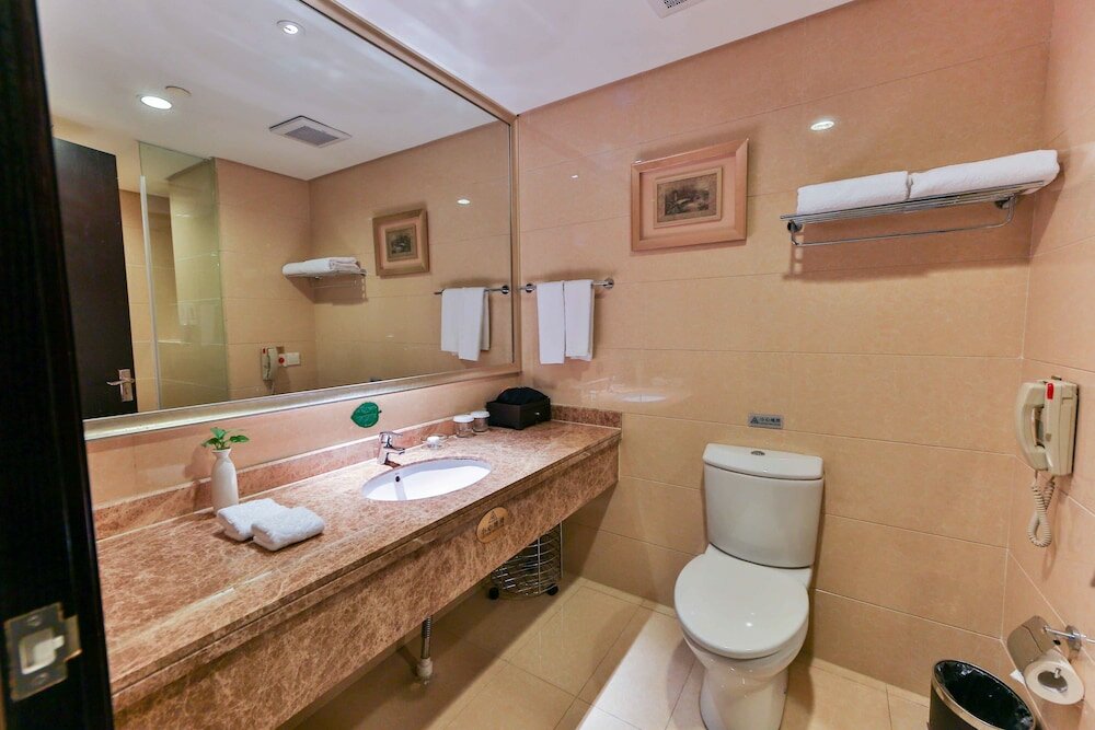 Фото Nade Freedom Hotel