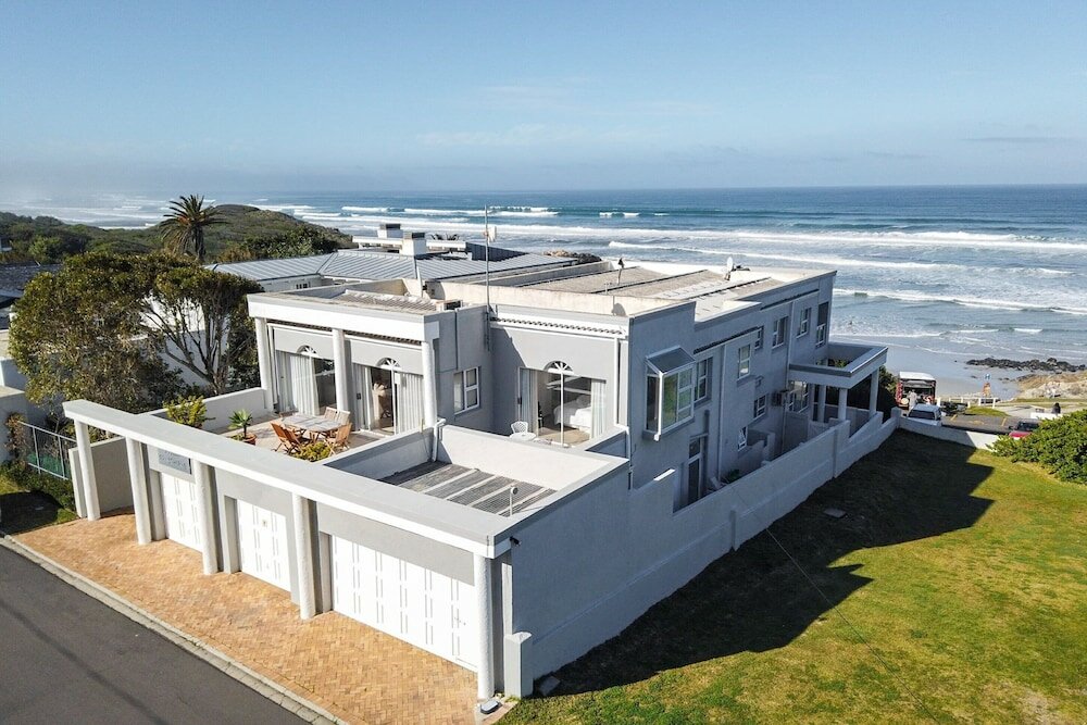Фото Hermanus Beachfront Lodge