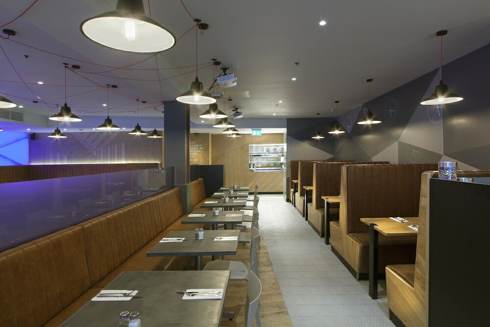 Фото St Giles Hotel - London