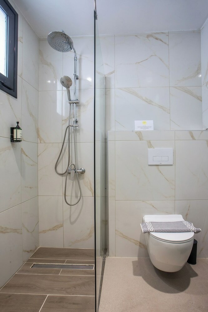 Фото Ellia Hotel