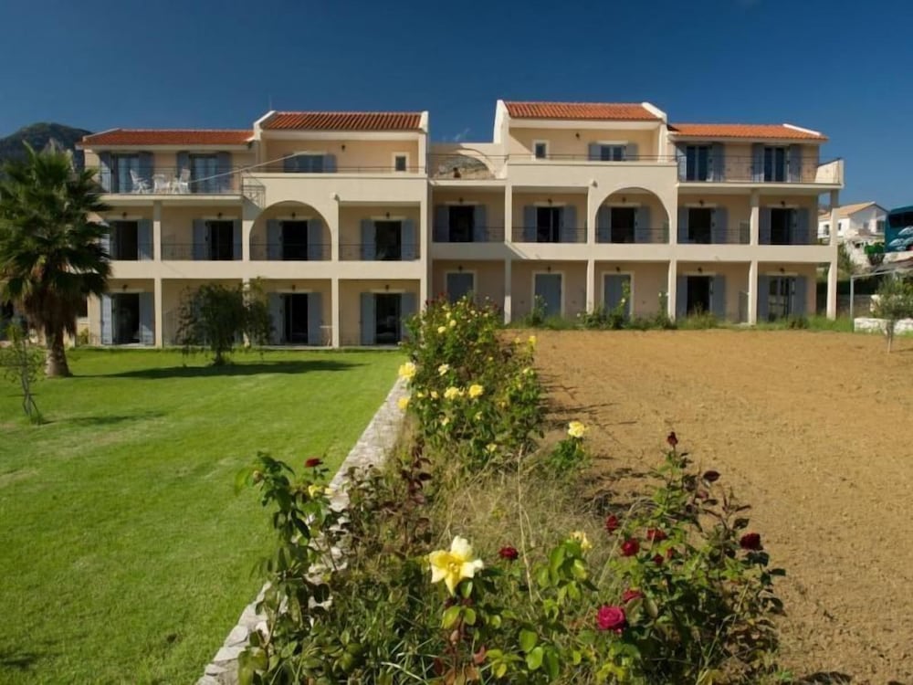 Фото Alkioni Hotel