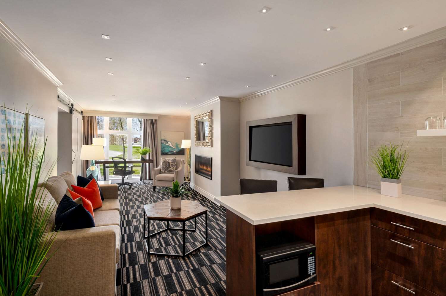 Фото Ramada by Wyndham Cornwall