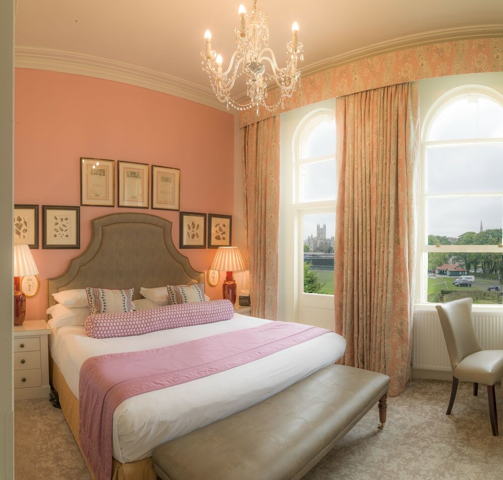 Фото The Bird, Bath