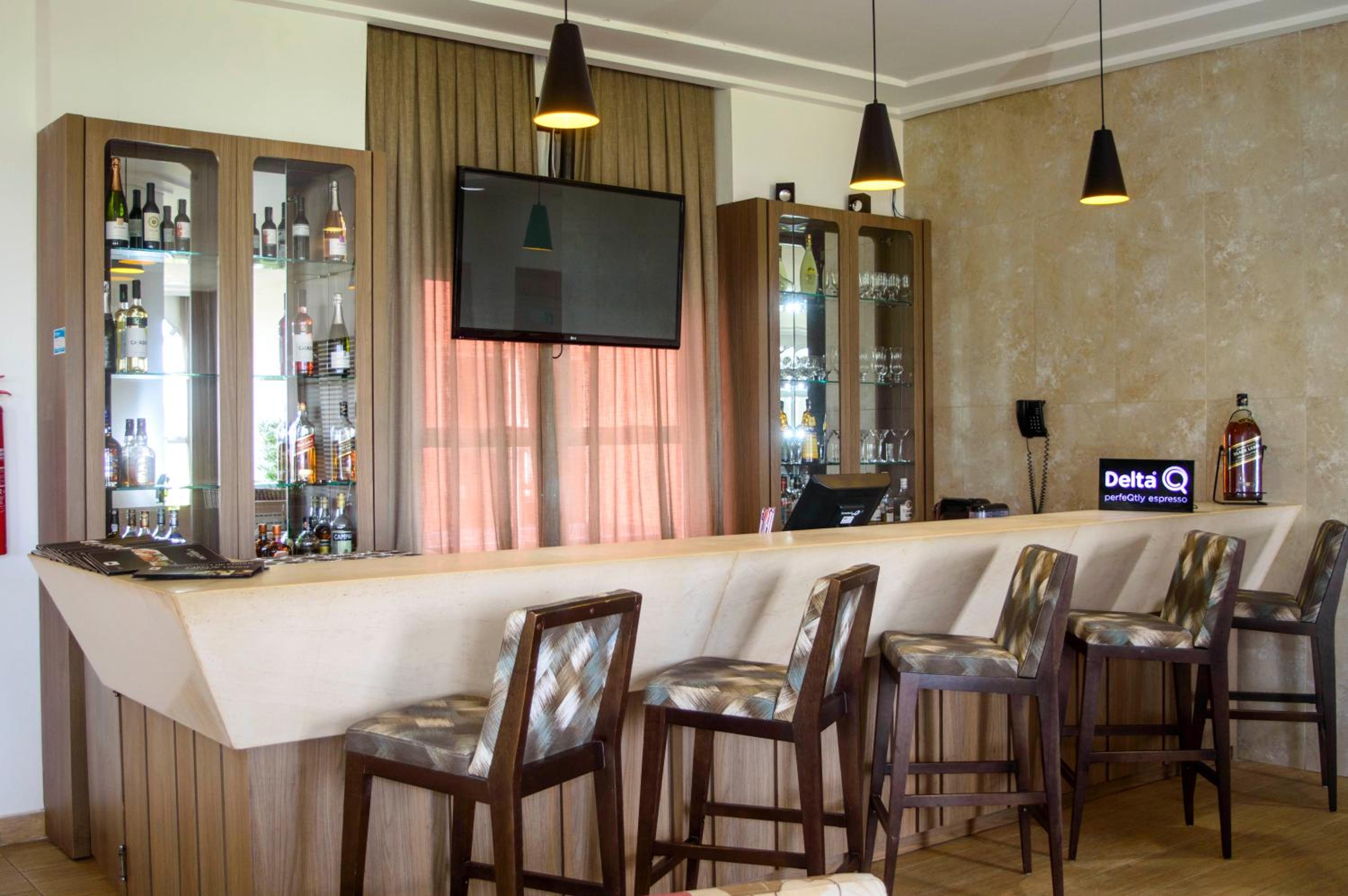 Фото The Hill Executive