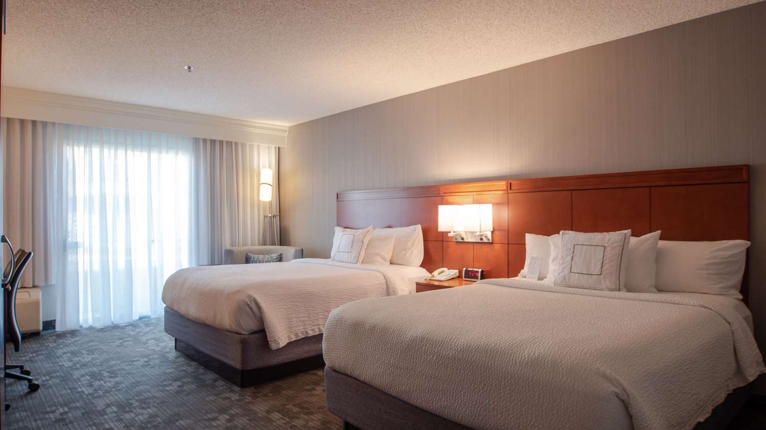 Фото Sonesta Select Camarillo