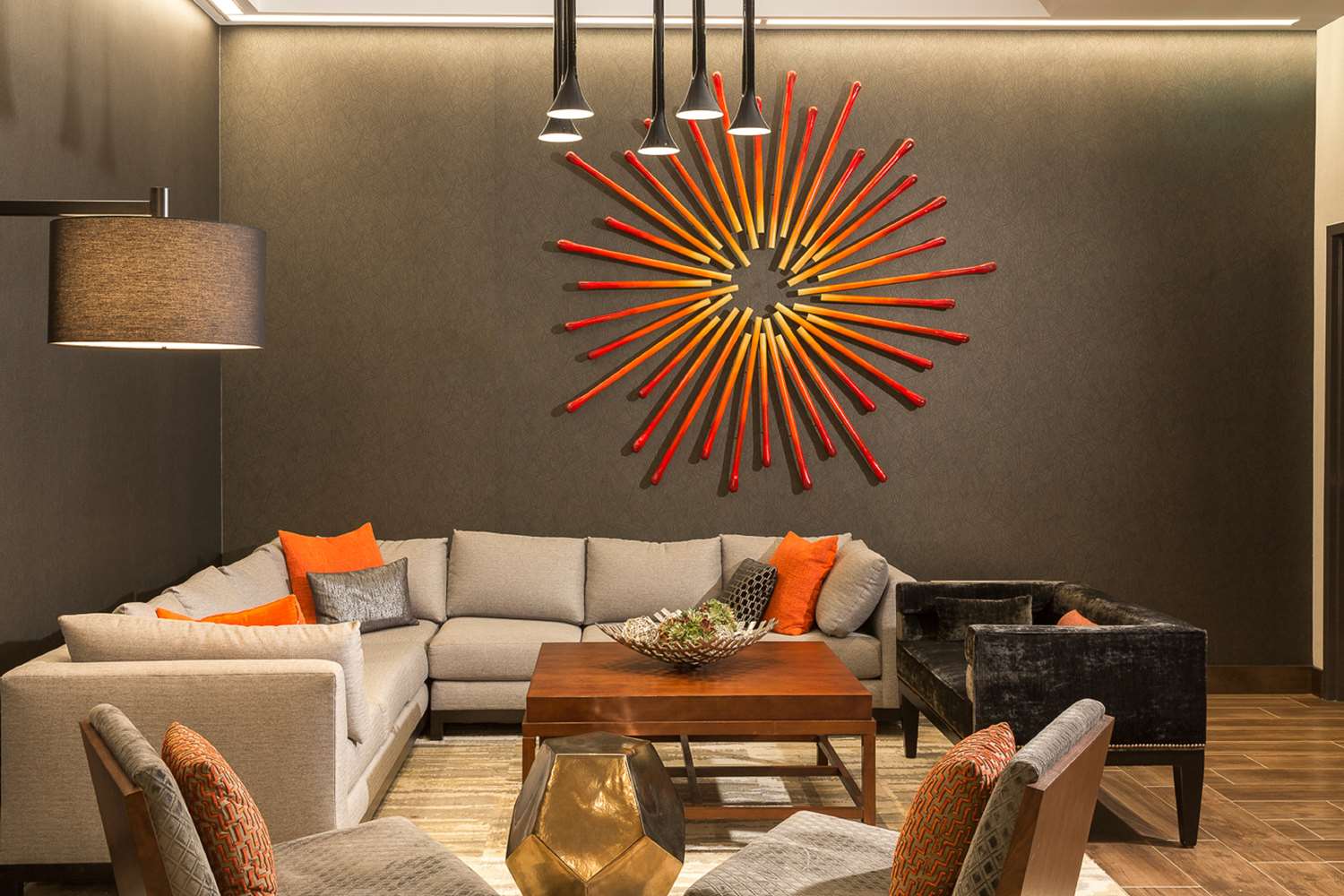 Фото Hampton Inn & Suites Dallas Downtown