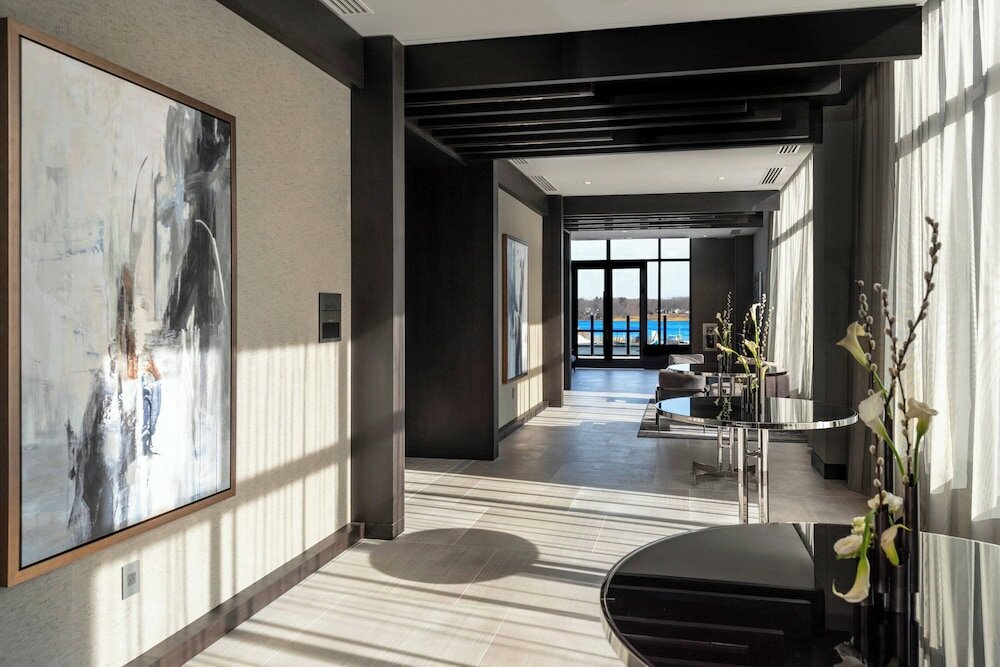 Фото Ac Hotel by Marriott Portsmouth