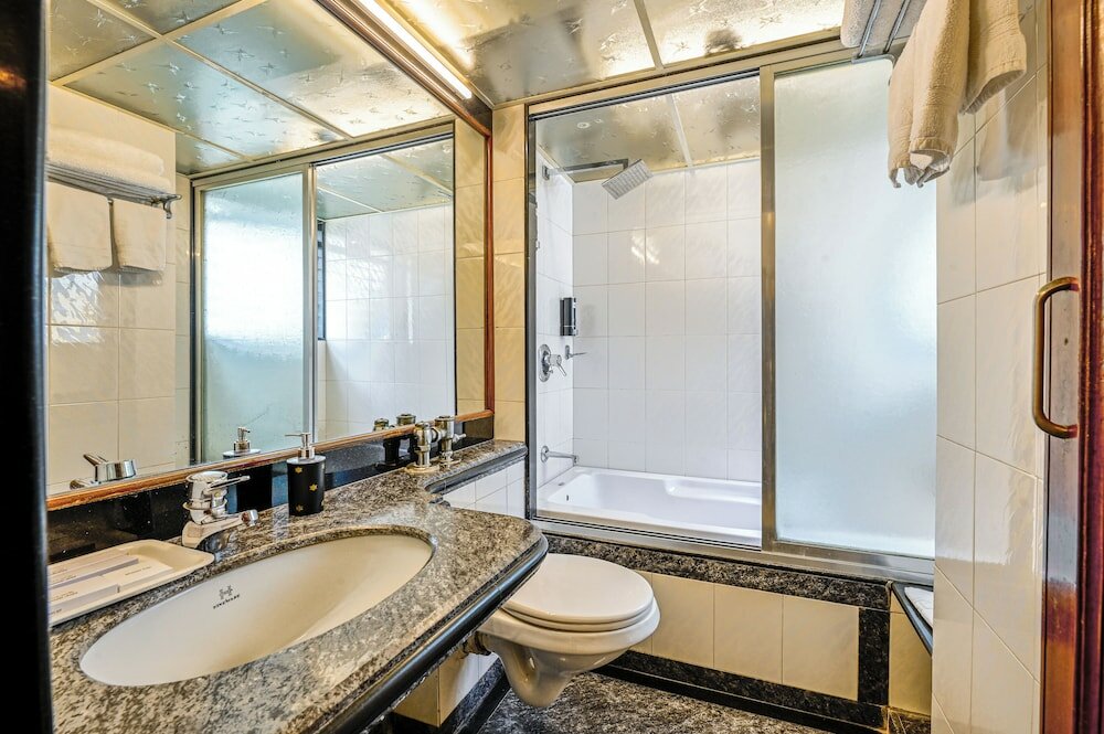 Фото Hotel Regal Enclave