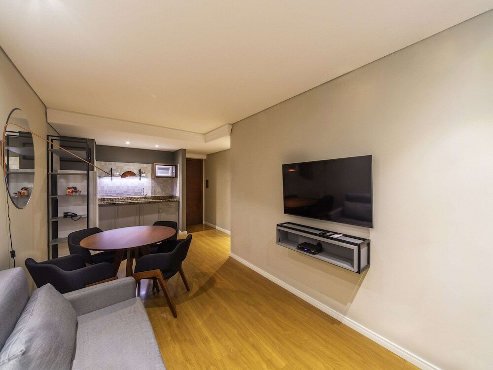 Фото Mercure Curitiba Golden Hotel