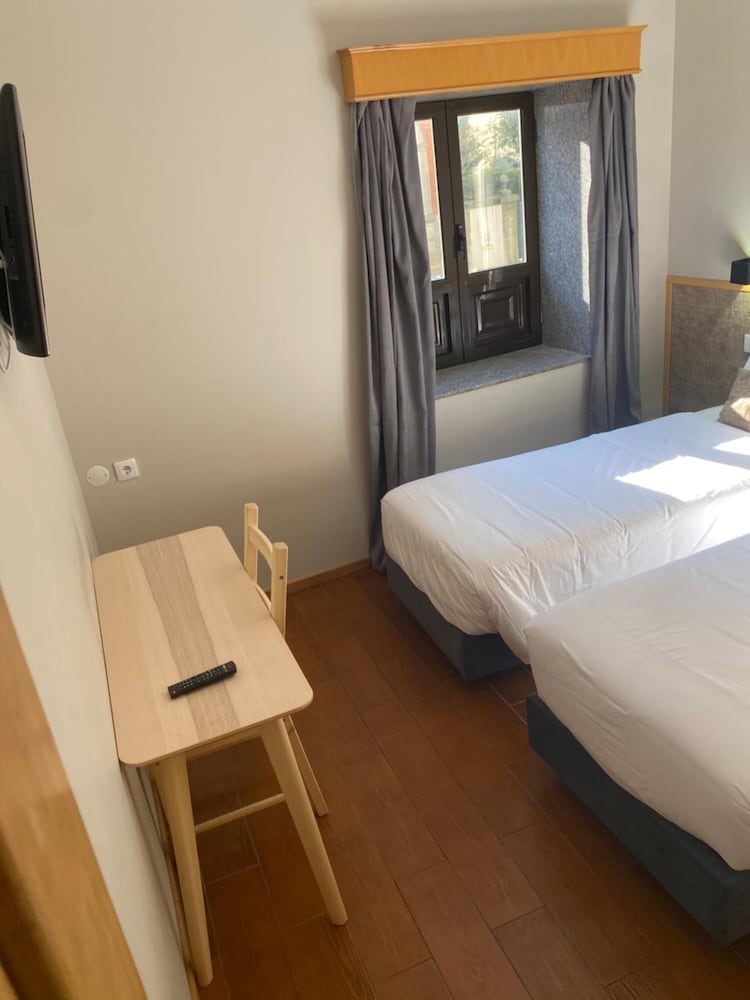 Фото Hotel Residencial Portucalense