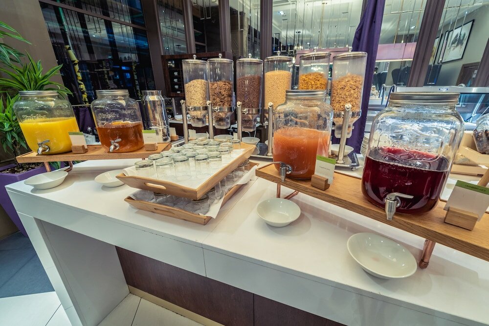 Фото DoubleTree by Hilton Edinburgh City Centre