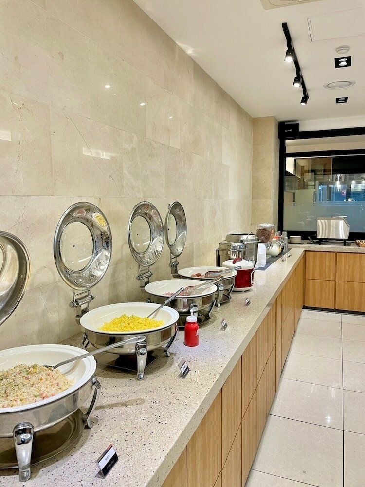 Фото Tower Hill Hotel