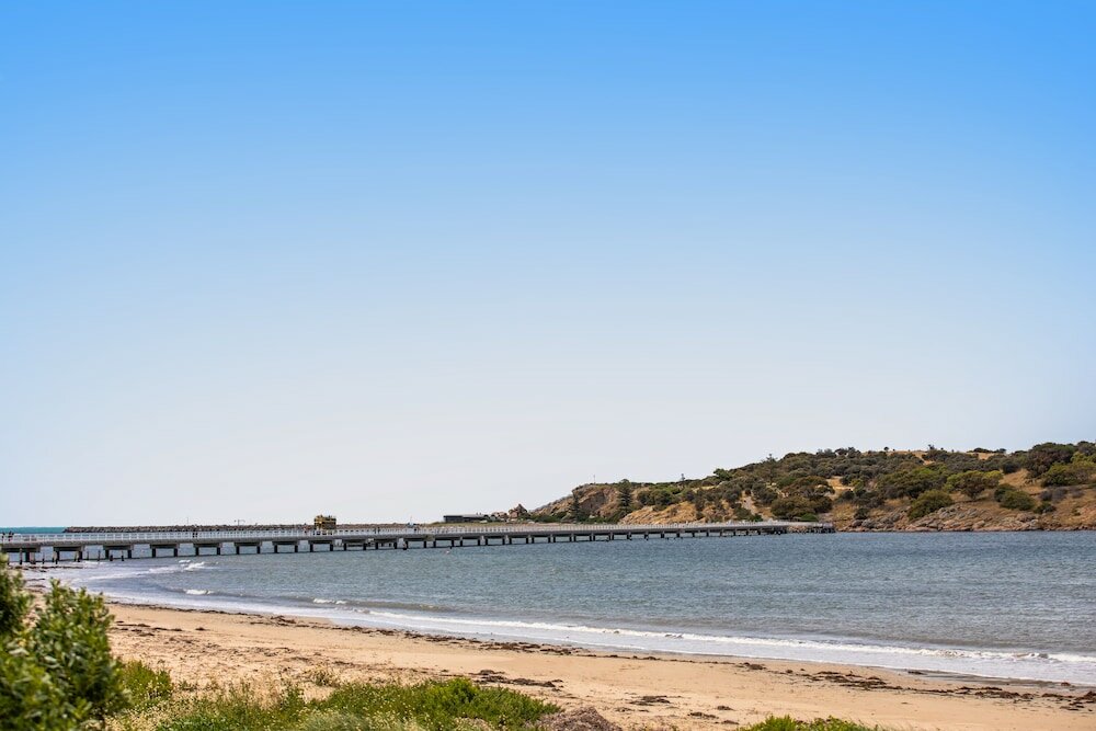 Фото Nightcap at Hotel Victor