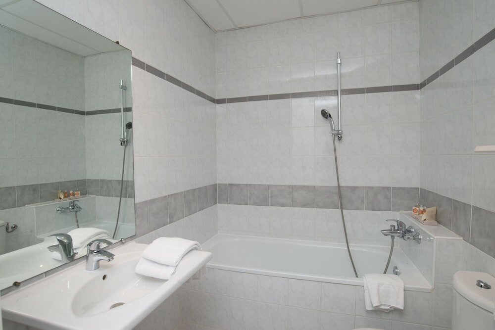 Фото Hotel De France