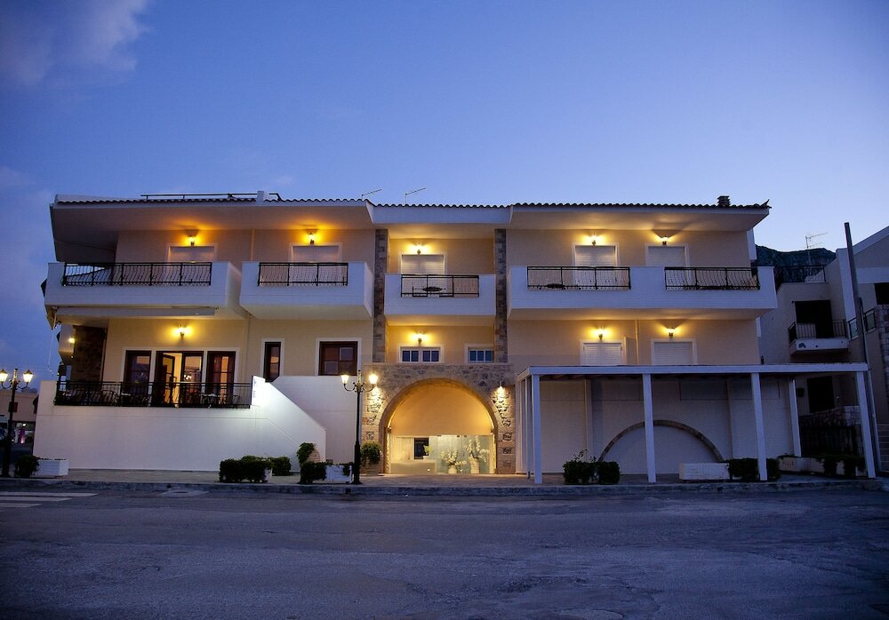 Фото Filoxenia Hotel