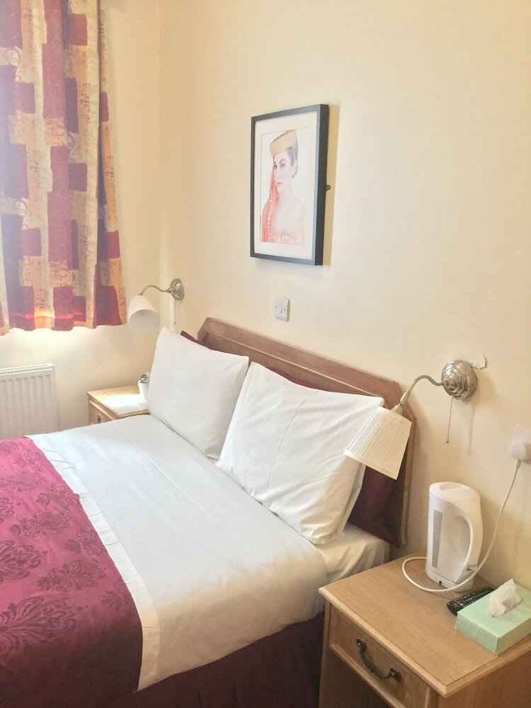 Фото Chiswick Lodge Hotel