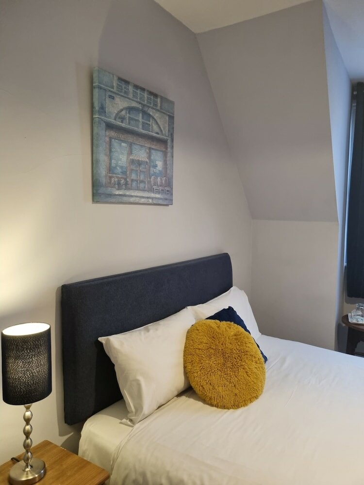 Фото The Windmill