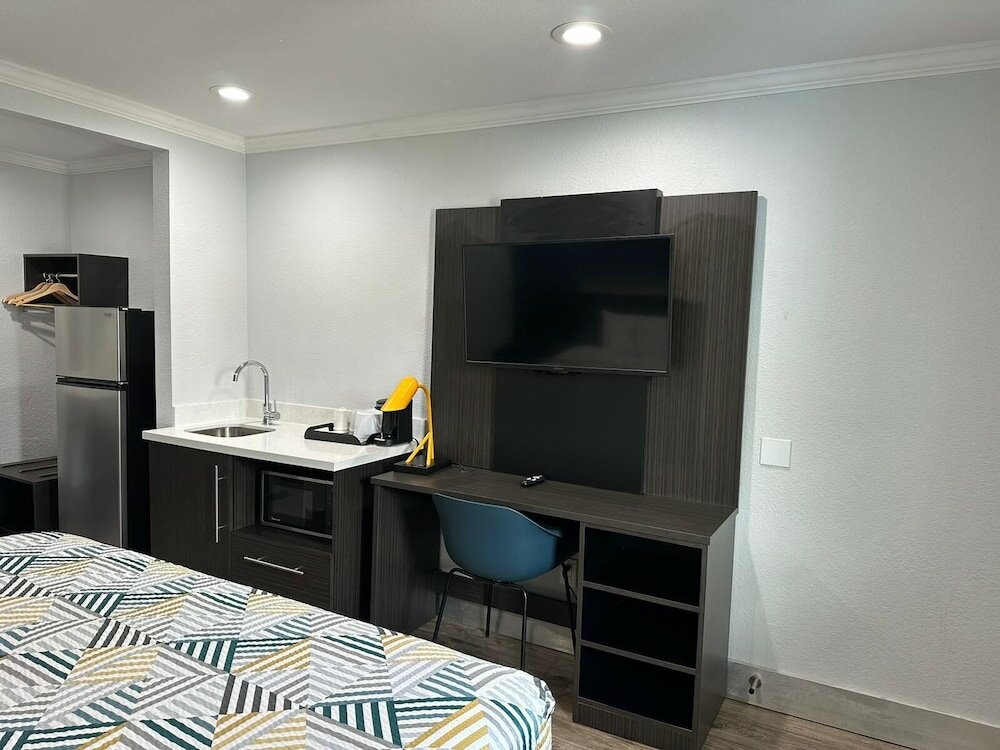 Фото Studio 6 Suites San Ysidro, Ca -San Diego South Bay