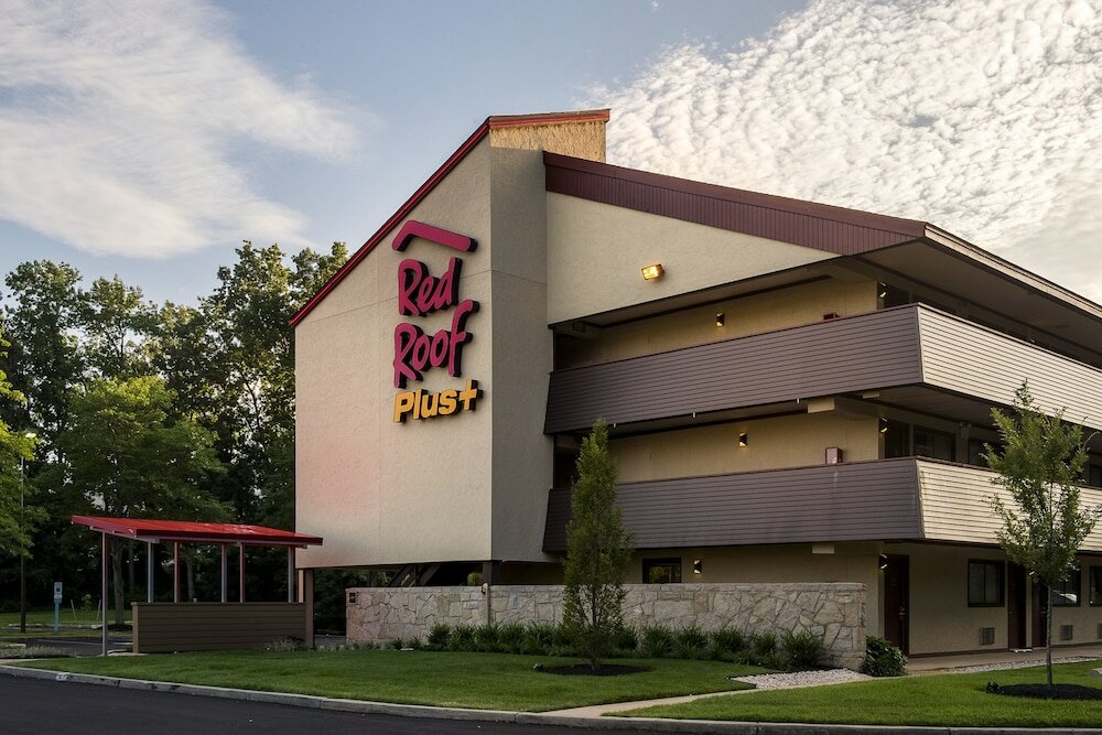 Фото Red Roof Inn Plus+ Wilmington - Newark