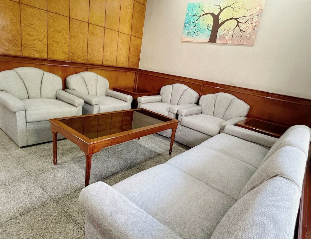 Фото The Promenade Hotel