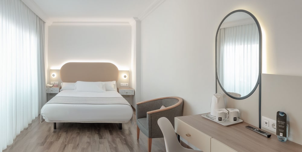 Фото Hotel Rh Victoria Benidorm