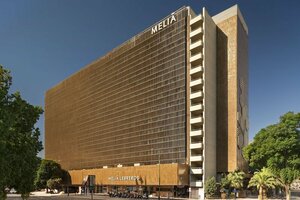 Гостиница Melia Lebreros