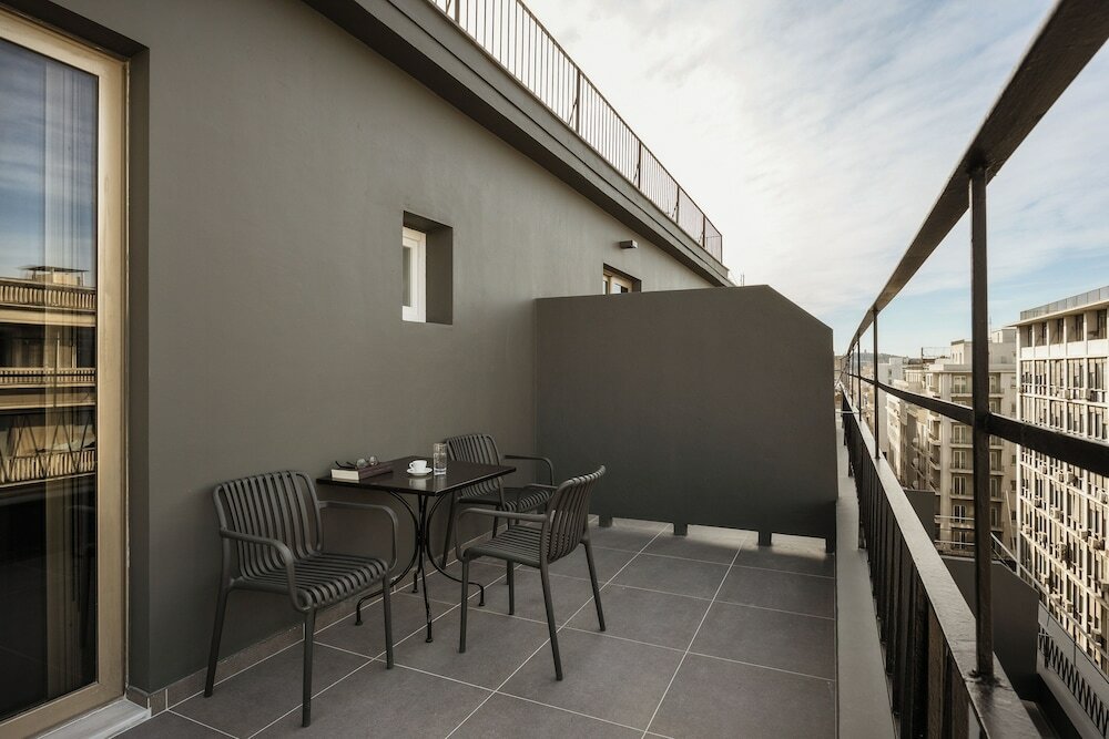 Фото The Alassia Hotel