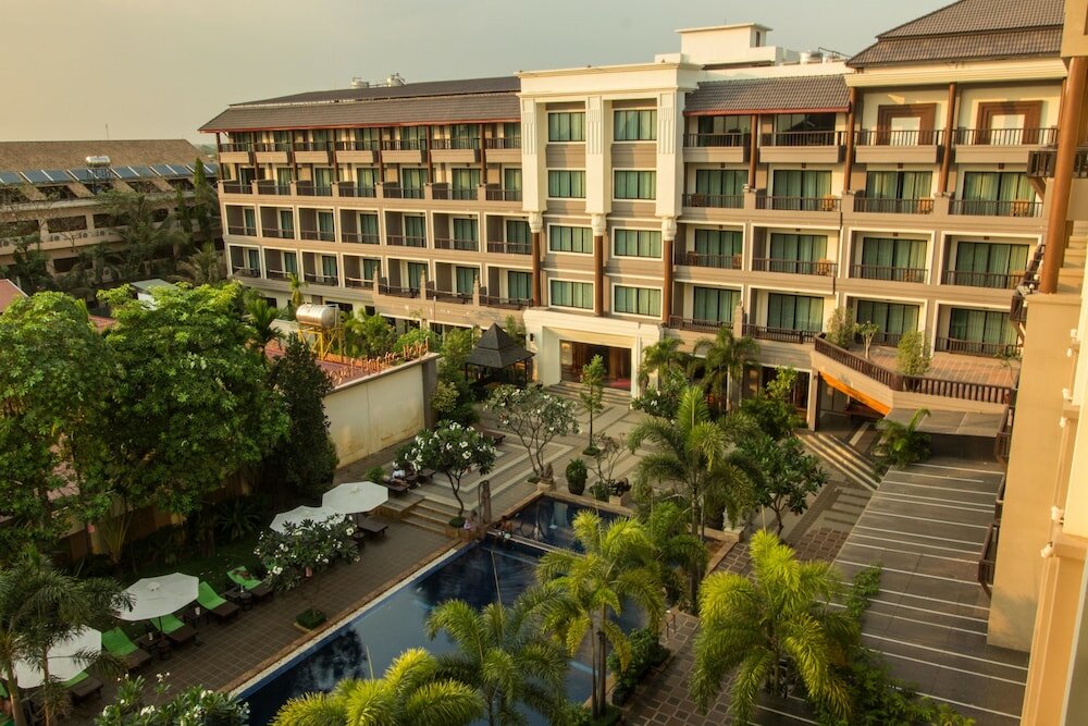 Фото Royal Empire Premium