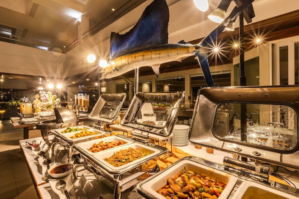 Фото Andaman Beach Suites Hotel