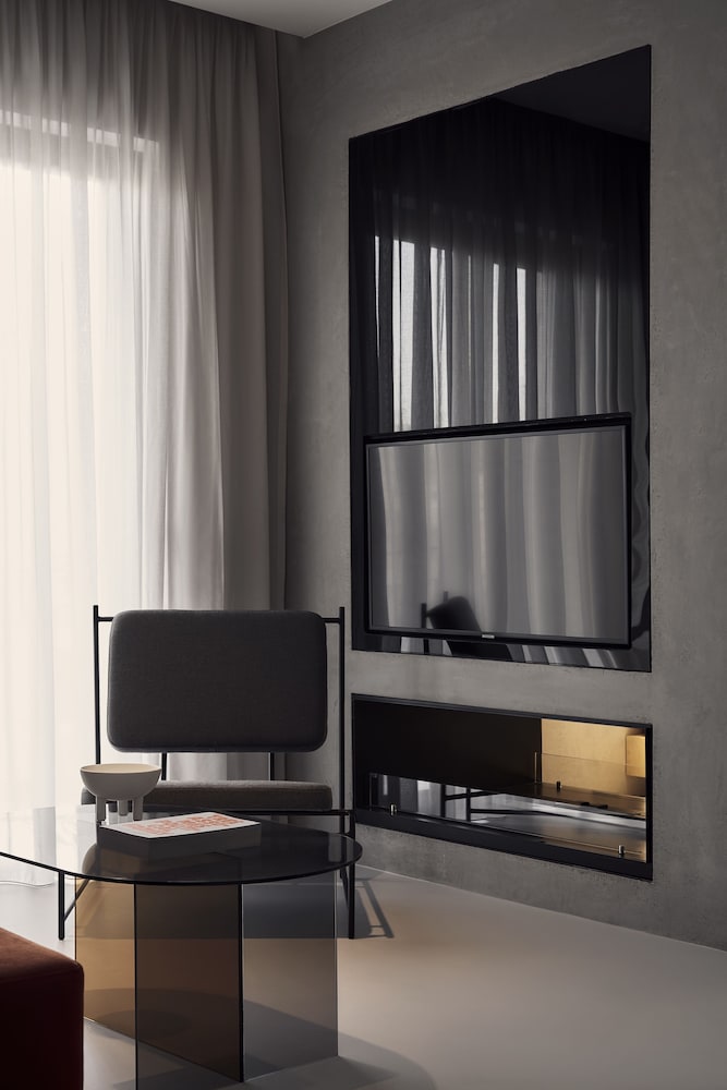 Фото The Newel Metaxourgeio