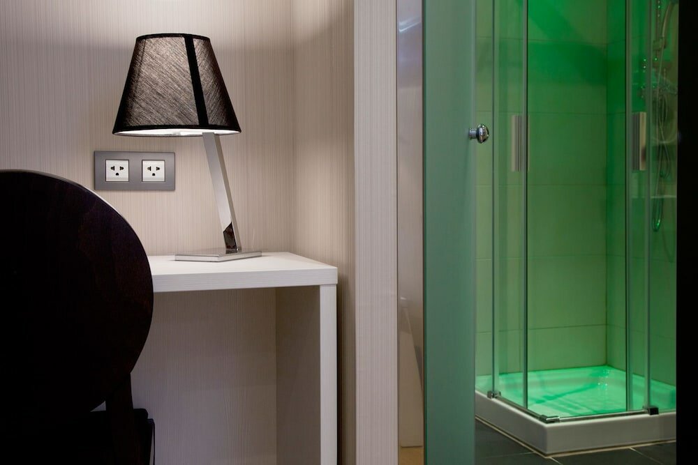 Фото Hostal Bcn Ramblas