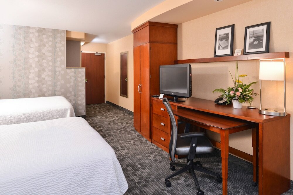 Фото Courtyard by Marriott Boise West Meridian