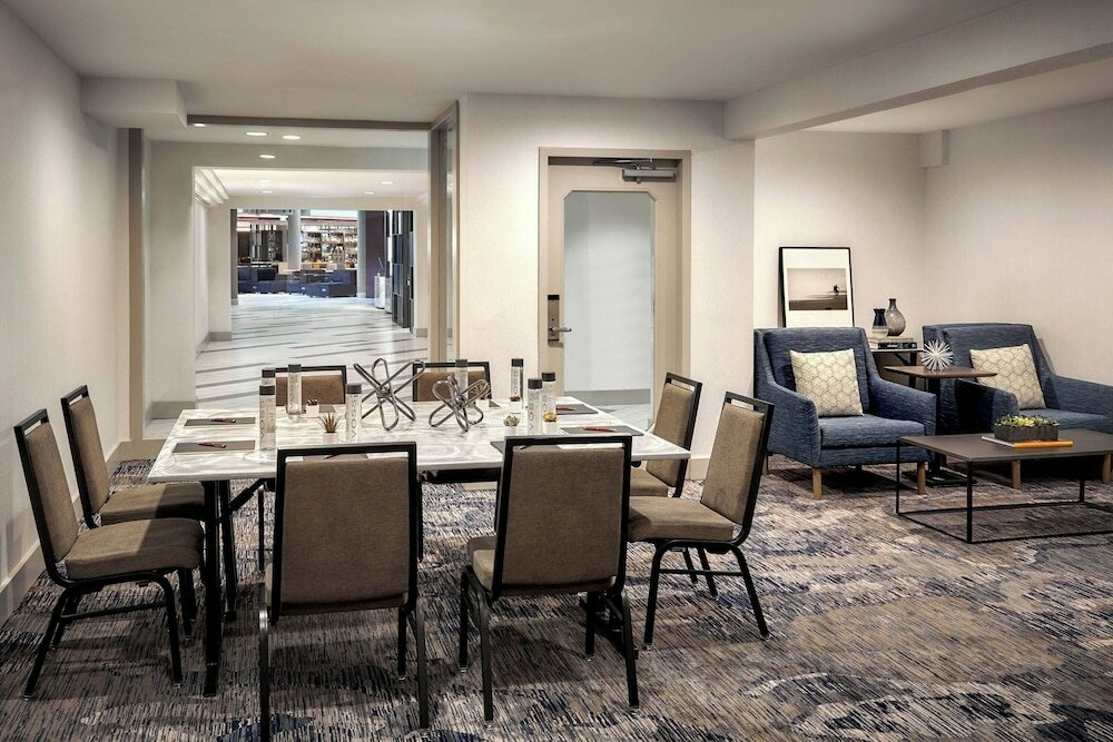 Фото Ventura Beach Marriott