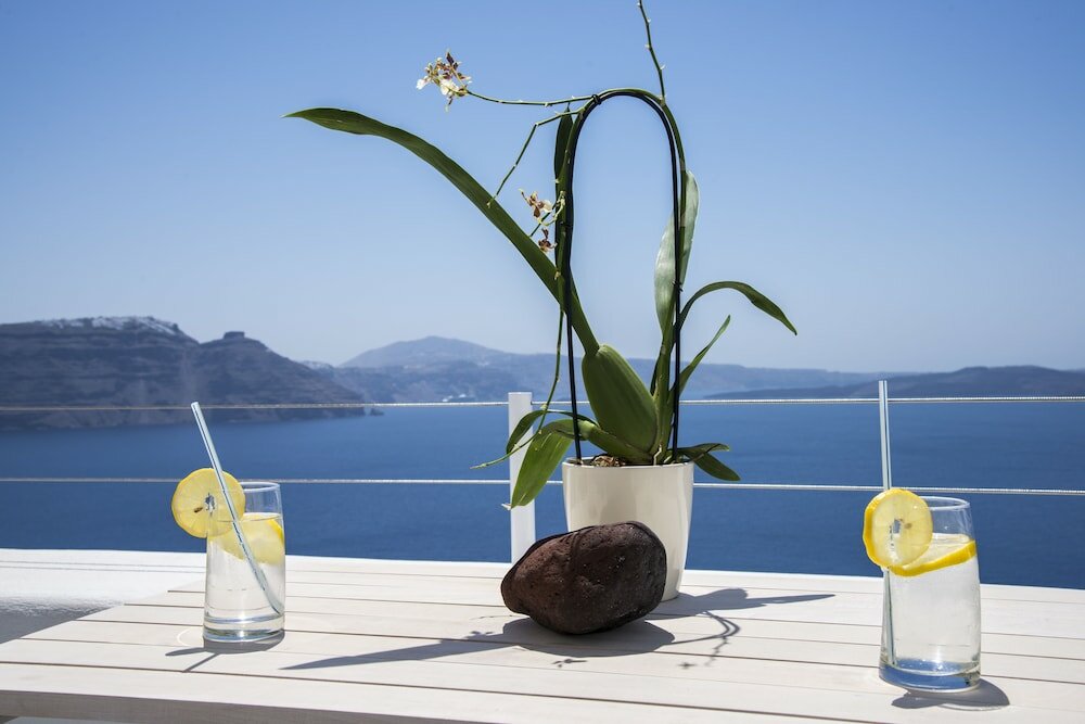 Фото Ambition Suites