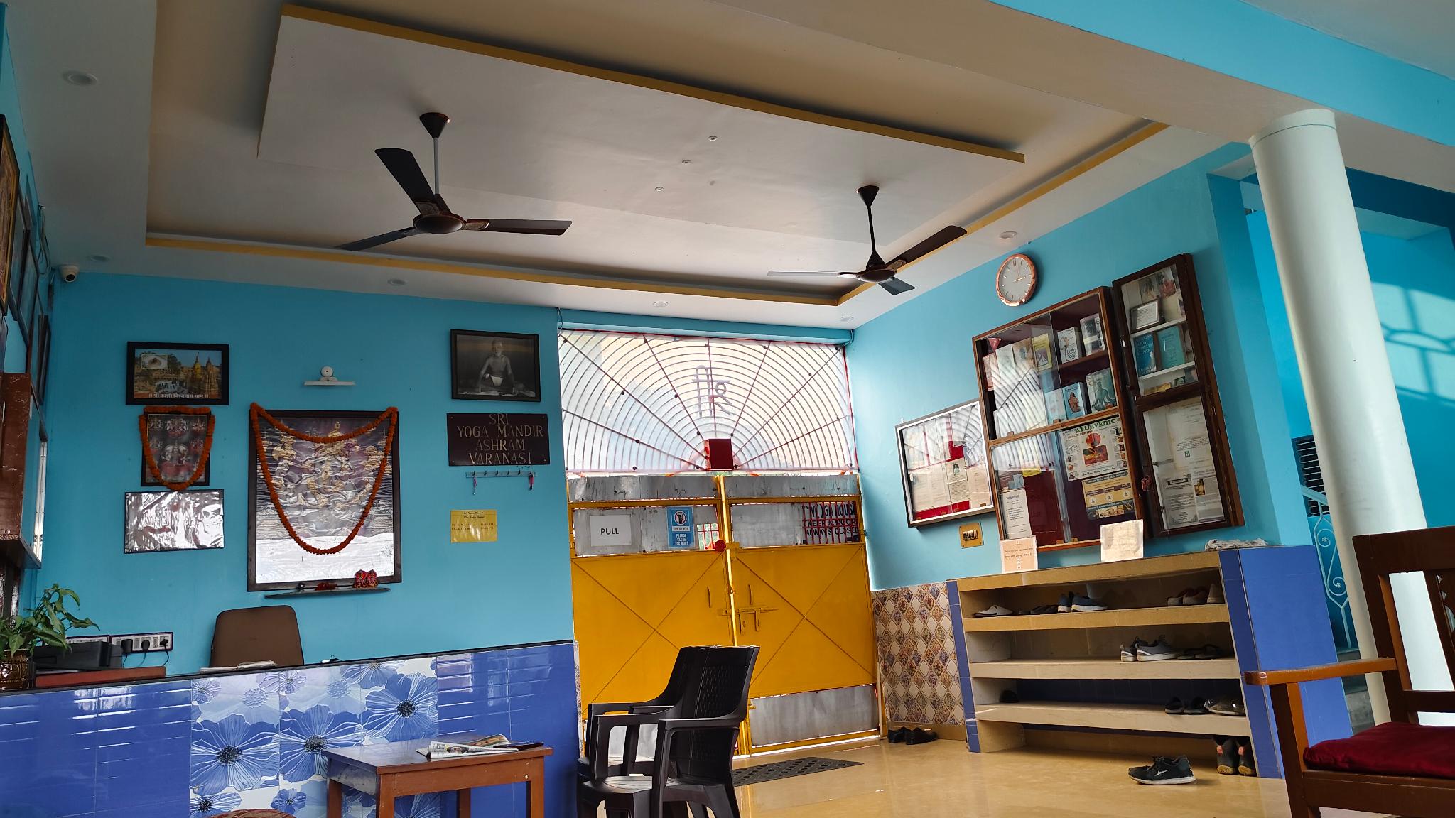 Фото Shri Yoga Mandir Guest House