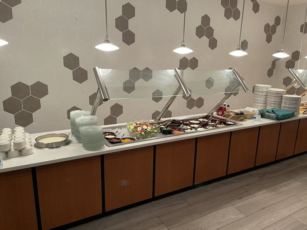 Фото Holiday Inn Martinsburg, an Ihg Hotel