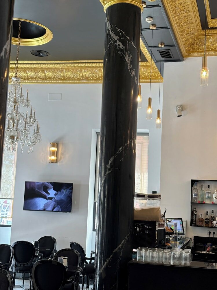 Фото Adriano Hotel