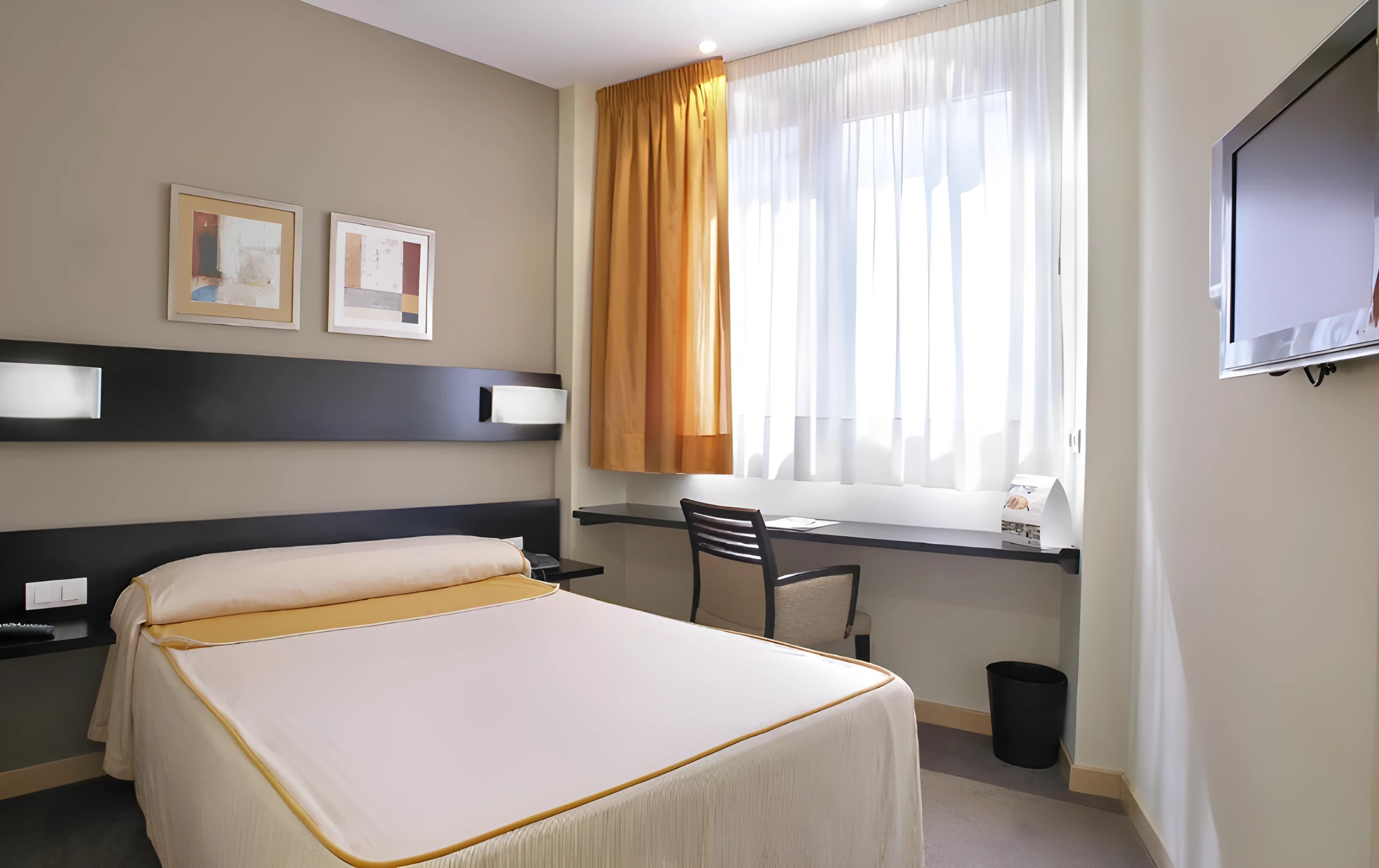 Фото Cross Hotel Elorz