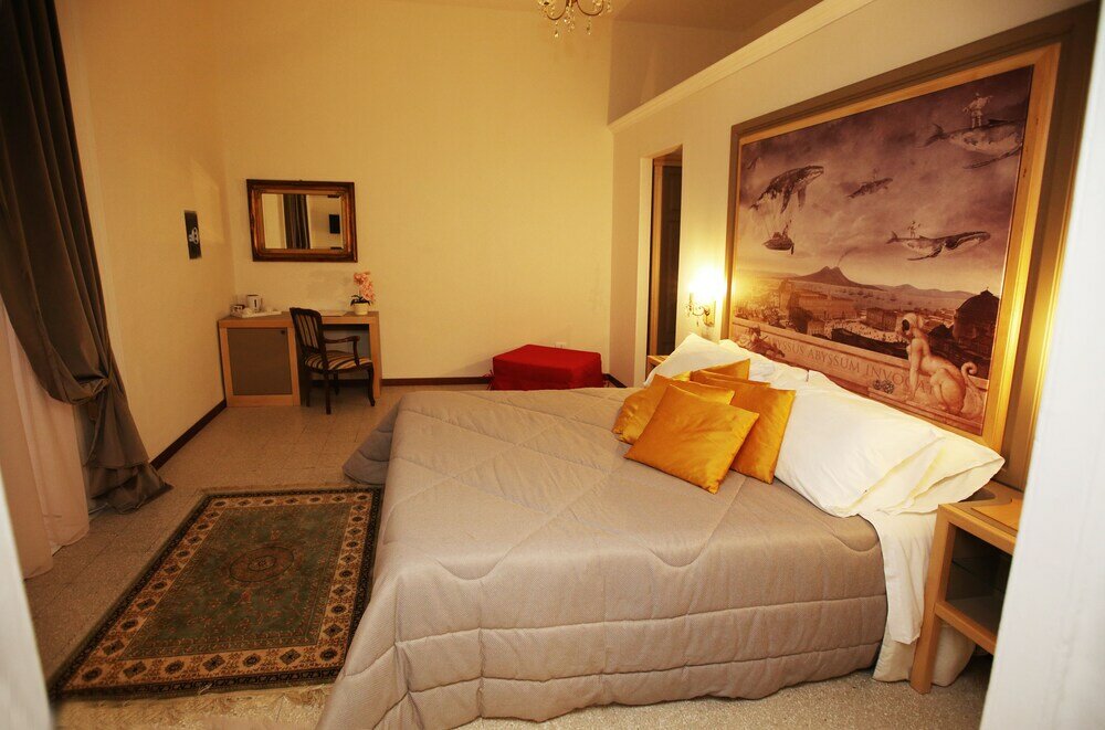 Фото La Bella Napoli B&b