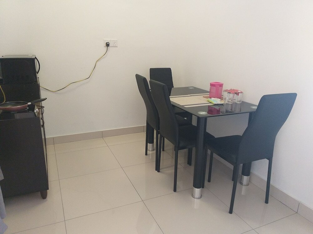 Фото Raffles Suites Homestay