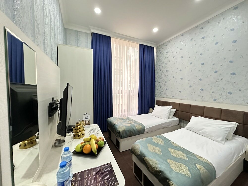 Фото Istanbul Gold Hotel