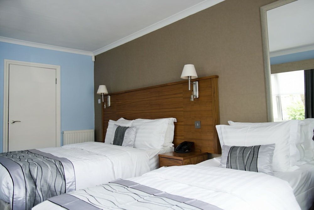 Фото The New London Carlton Hotel & Service Apartments